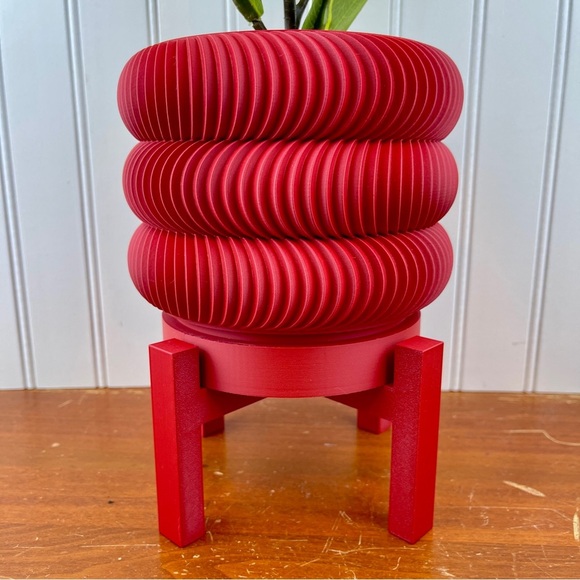 The Maro Planter Pot, Flower Pot, Indoor Planter w/ Drainage Tray - Picture 2 of 8